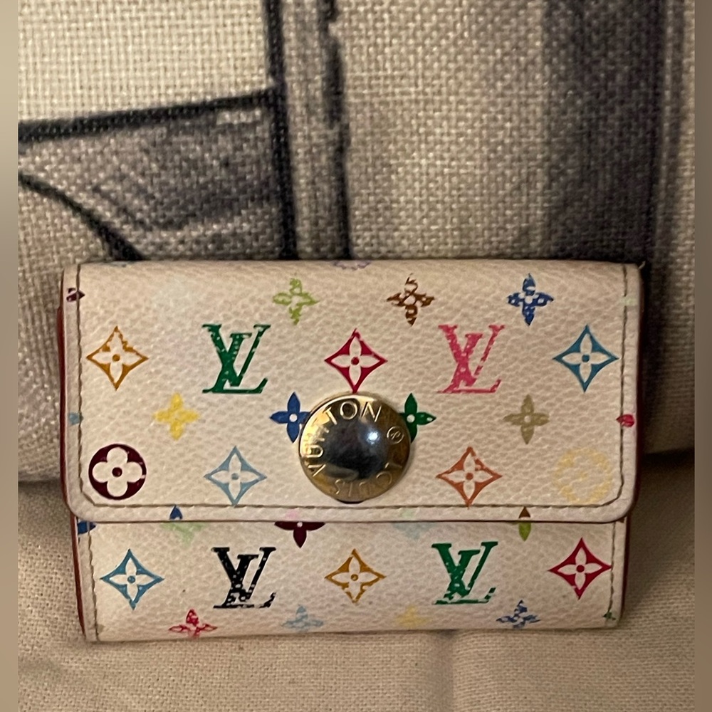 LOUIS VUITTON TAKASHI X MURAKAMI🔥White
Coin Pouch/Card Holder w/Dust Bag🔥 - Picture 9 of 9
